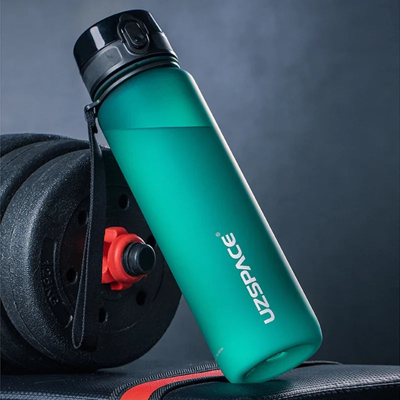 Garrafa de Água Esportivo com Shaker - Ideal para Viagens e Treinos